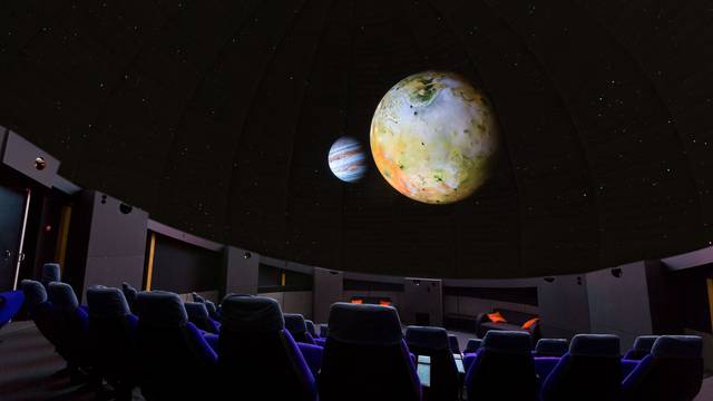 Planétarium Epinal - étoiles - histoire du système solaire - Activités famille Epinal
