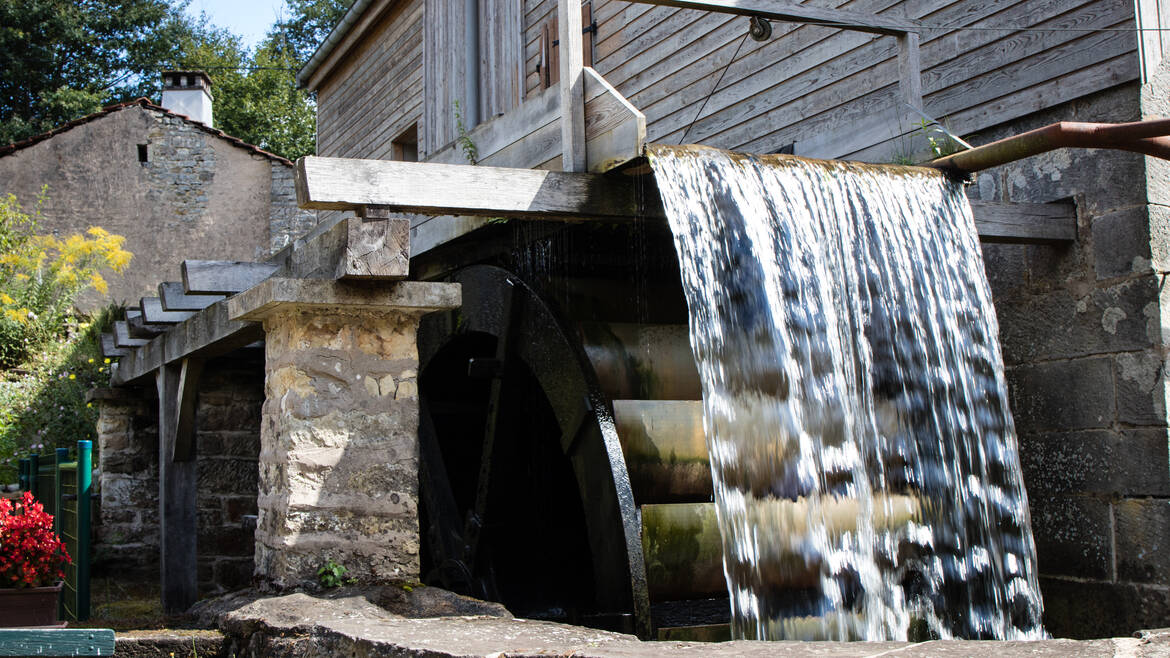 13h – Déjeuner au Moulin Gentrey, puis visite du site
