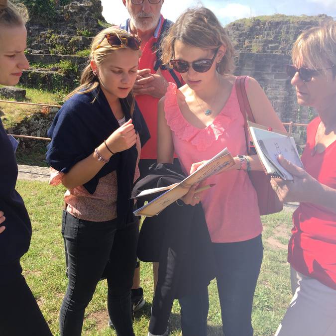 Enquête Game Epinal - Patrimoine Epinal - Cluedo grandeur nature - Escape game en ville -  Activité en famille