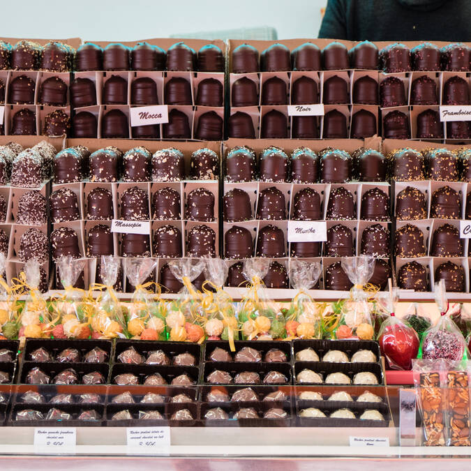 Fête foraine Epinal - Fête de la Saint-Maurice - Friandises - Chocolats - Confiseries - Bonbons