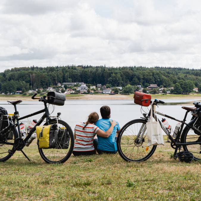Mila et Denni - Un Monde à Vélo - Voie Bleue - Vélo - Véloroute - Piste Cyclable - Vélo au lac de Bouzey