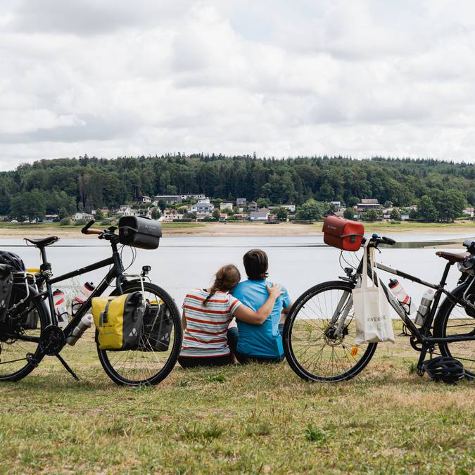 Mila und Denni - Un Monde à Vélo - Voie Bleue - Fahrrad - Radweg